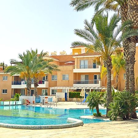 H&O Golden Sun Suite Paphos Ngoại thất bức ảnh