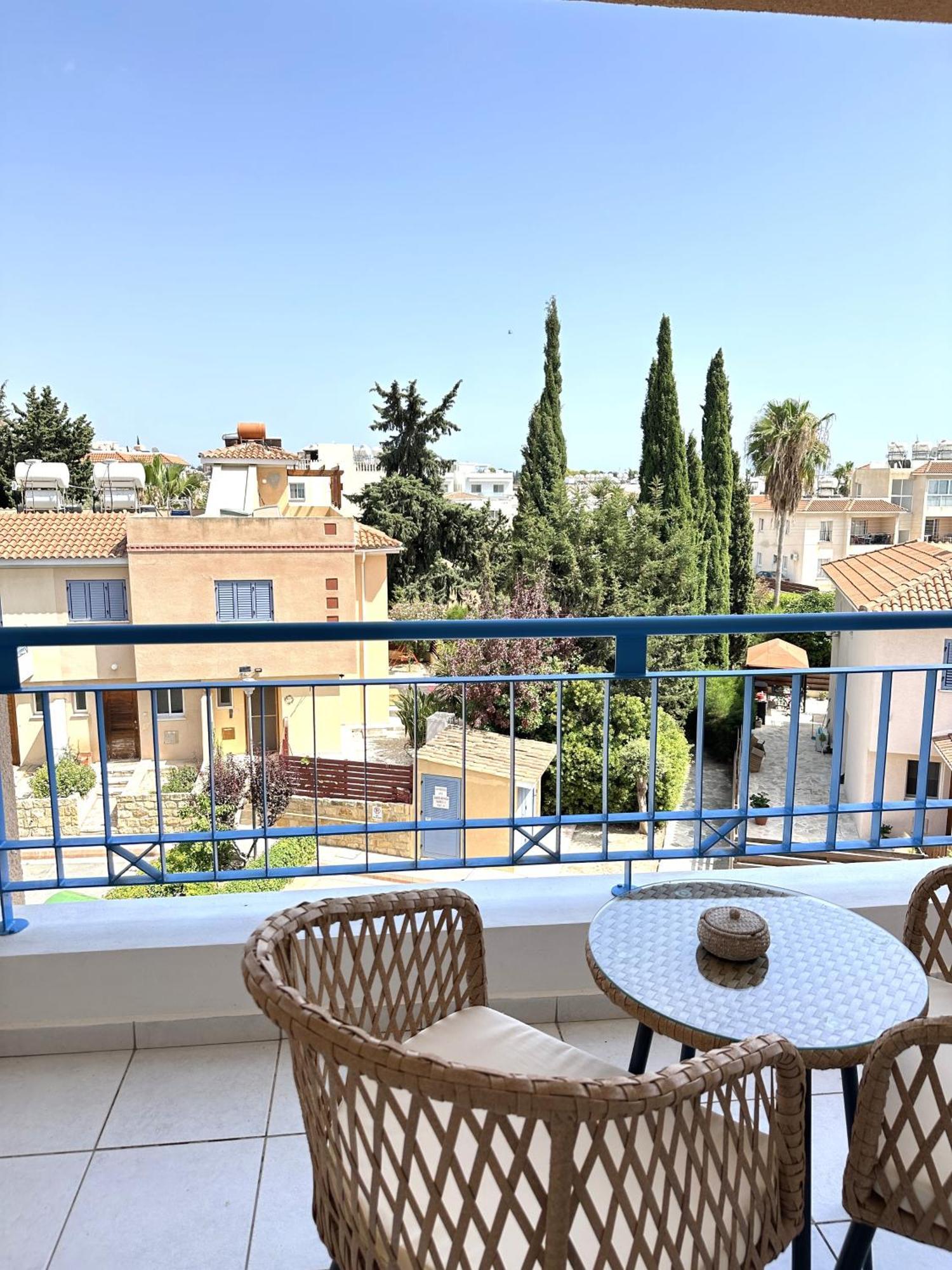H&O Golden Sun Suite Paphos Ngoại thất bức ảnh
