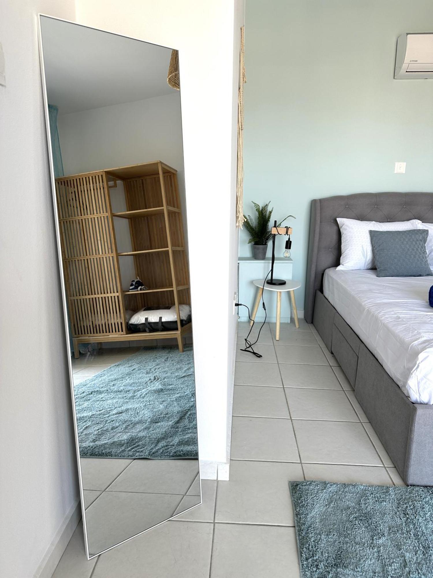 H&O Golden Sun Suite Paphos Ngoại thất bức ảnh